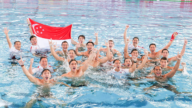 火箭哈登连续三场得分30+（火箭哈登连三战砍下30+分）