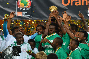 巴萨3-1逆转马竞喜忧参半：全场最佳奥尔莫肩膀脱臼，本赛季报销（巴萨3-1逆转马竞喜忧交织：全场最佳奥尔莫肩部脱臼，赛季提前报销）