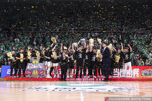 意甲争冠三强逐渐拉开差距（意甲争冠三强差距逐步扩大）