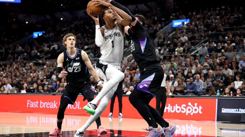 卡拉格：喜欢图赫尔对待贝林厄姆的方式，他敢于挑战大牌球员（卡拉格称赞图赫尔管理贝林厄姆方式：敢于直面大牌球员）