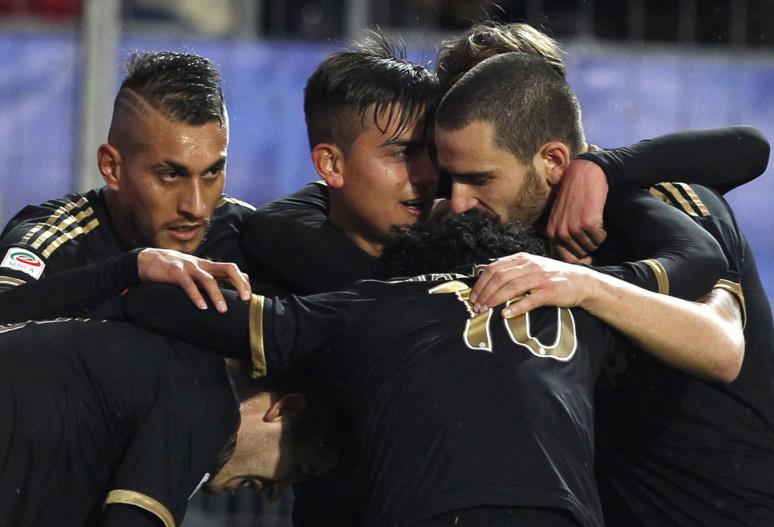 湖人老将经验决定比赛走势（湖人老将以经验左右战局）