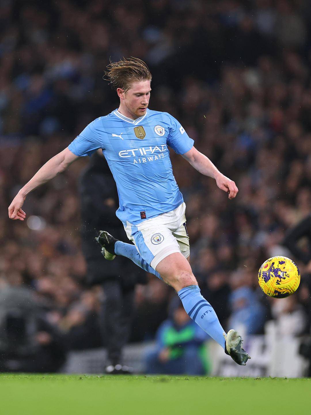 TA：范德芬的速度和力量令人难以置信；西蒙斯表现堪称完美（TA评：范德芬速度与力量惊人，西蒙斯发挥无可挑剔）